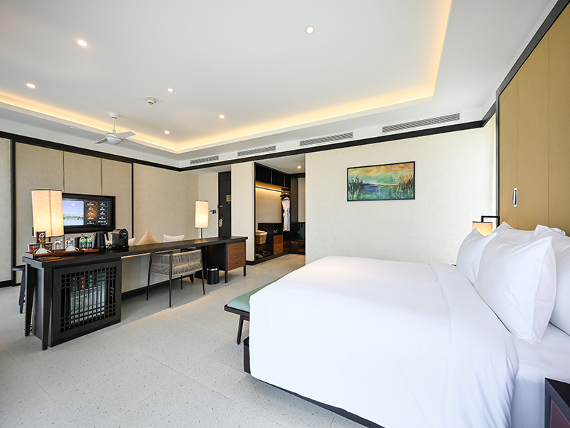 Emerald Ho Tram Resort