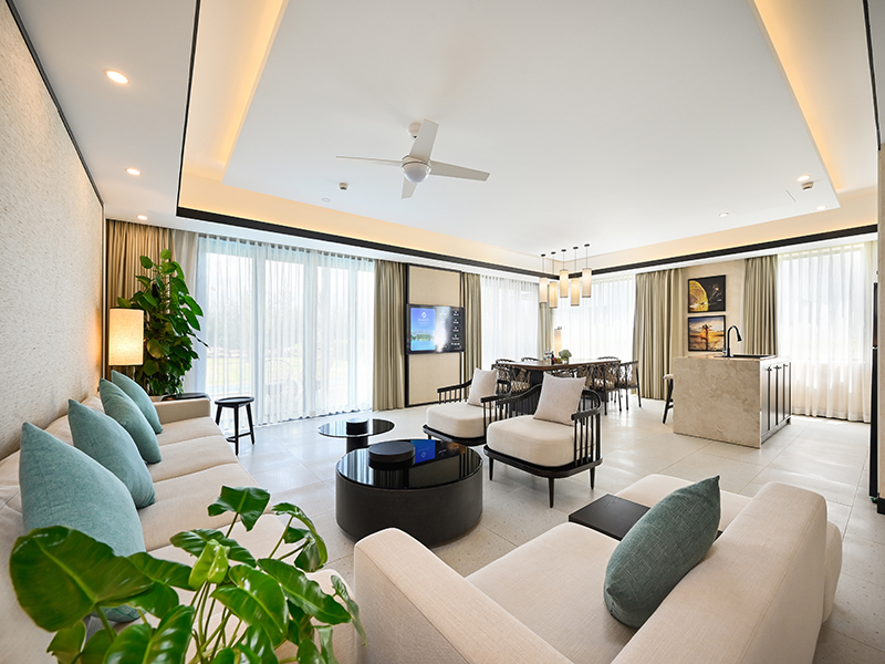 Emerald Ho Tram Resort