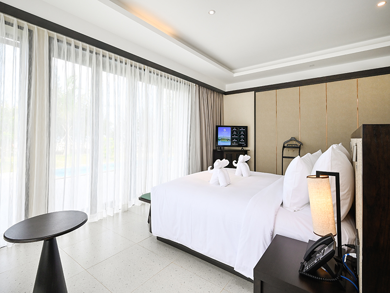 Emerald Ho Tram Resort