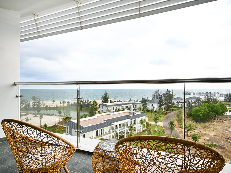 Emerald Ho Tram Resort
