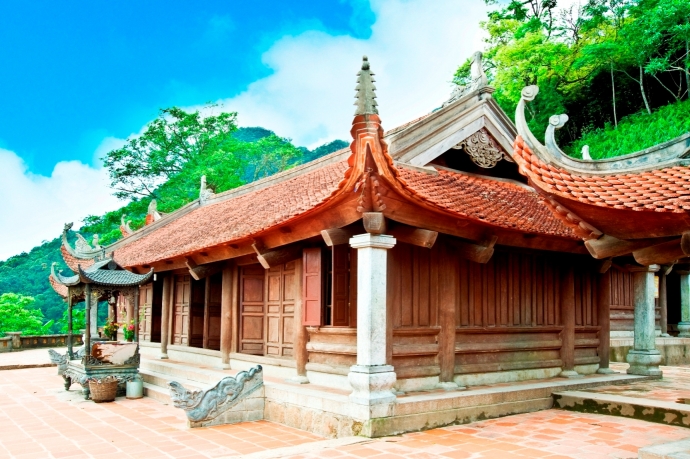 Khám phá chùa Hoa Yên với kiến trúc uy nghi, tráng lệ