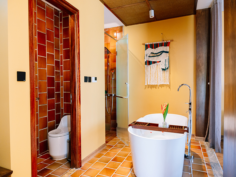 Legacy Hill Resort & Villas