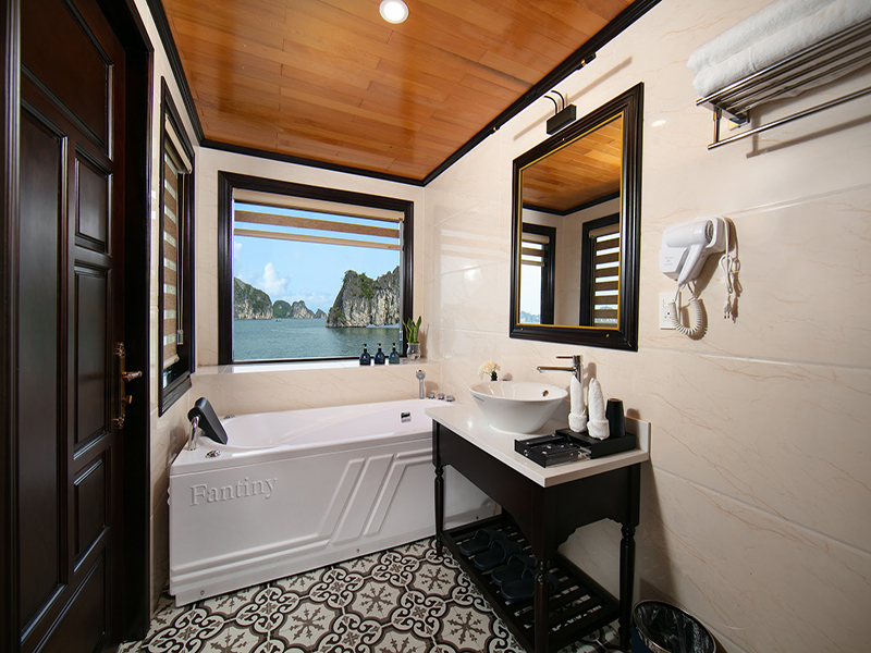 Hermes Cruises Hạ Long