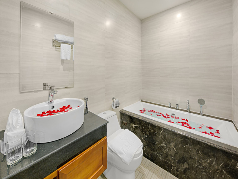 Alisia Beach Hotel Da Nang