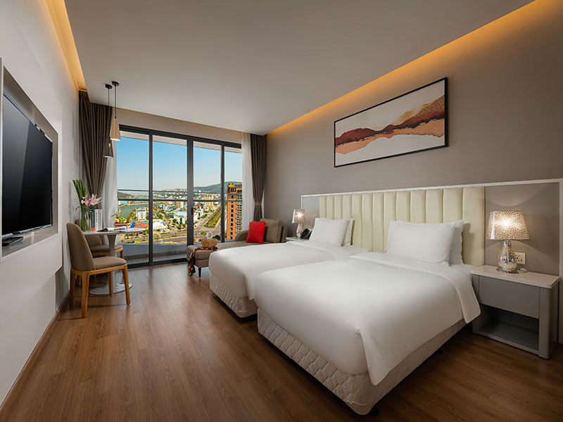 DeLaSea Ha Long Hotel