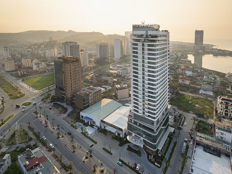 DeLaSea Ha Long Hotel