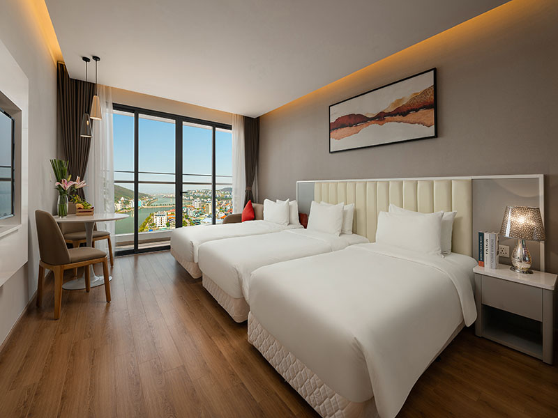 DeLaSea Ha Long Hotel