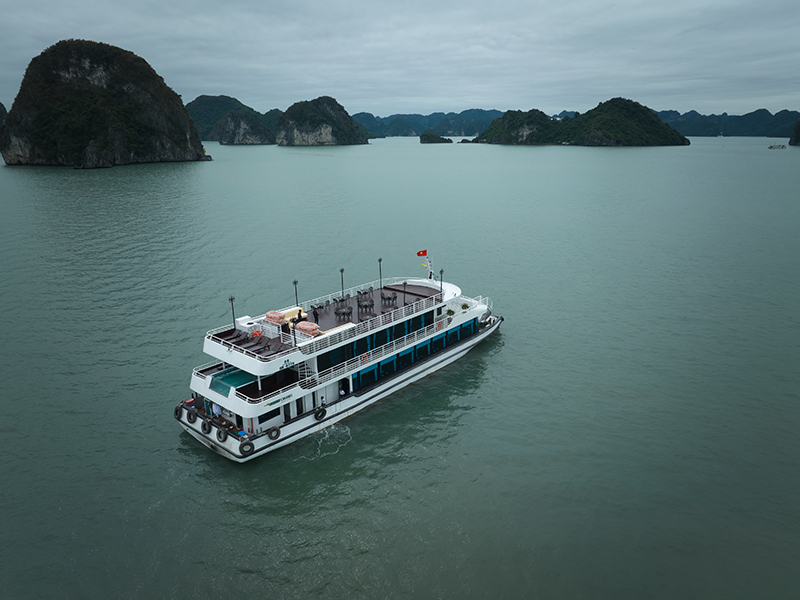 Du thuyền Vdream