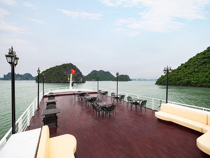 Du thuyền Vdream