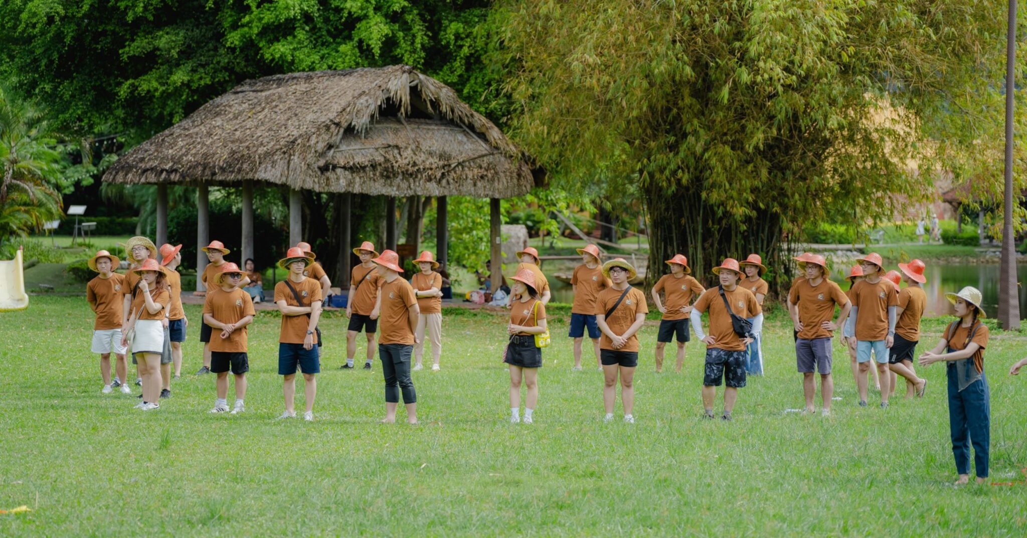 Nhiều hoạt động khác nhau đáp ứng đa dạng du khách ghé thăm