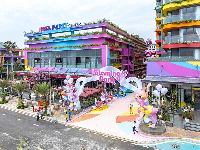 Flamingo Ibiza Hải Tiến Resort