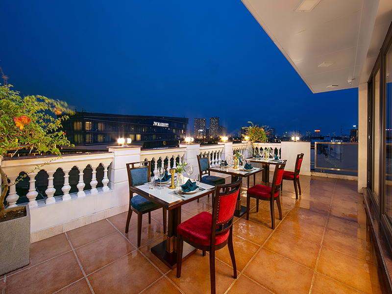Gloud hotel