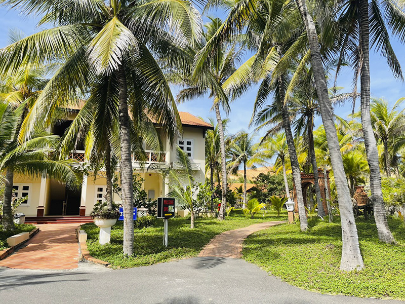 Kega Lighthouse Resort