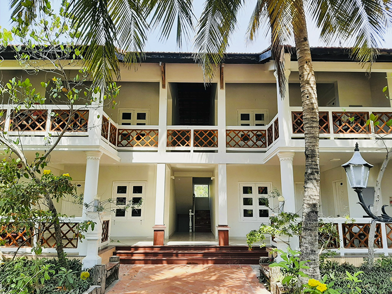 Kega Lighthouse Resort