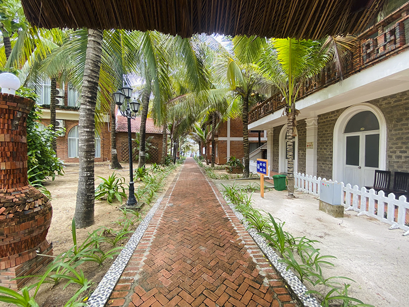 Kega Lighthouse Resort