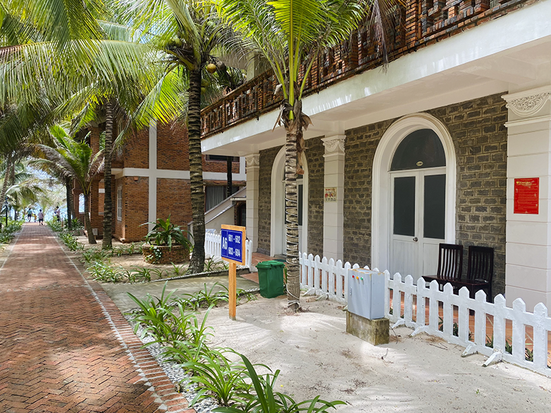 Kega Lighthouse Resort