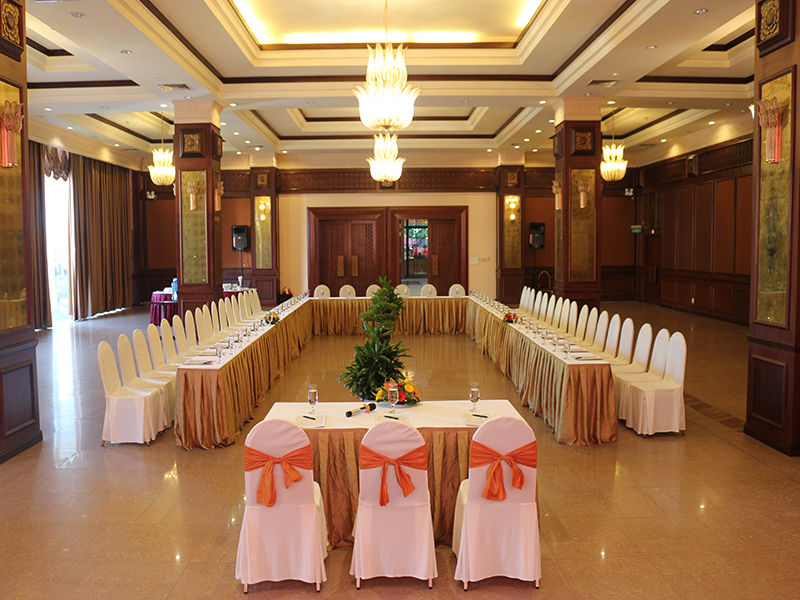 Khách Sạn Mường Thanh Holiday Huế