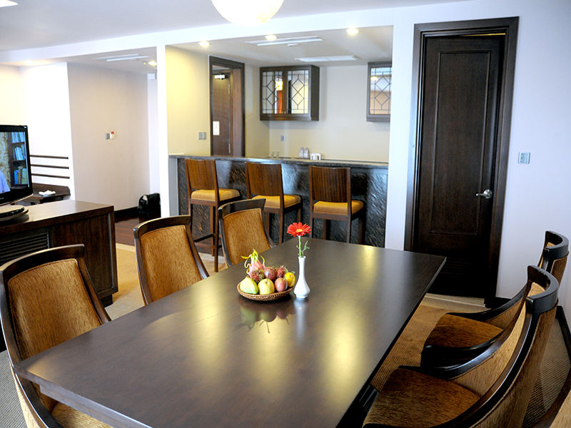 Khách Sạn Mường Thanh Holiday Huế