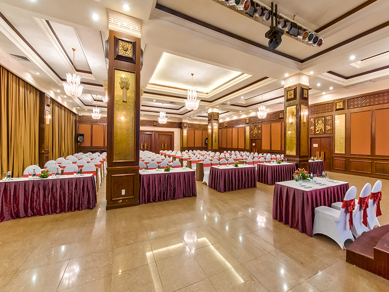 Khách Sạn Mường Thanh Holiday Huế