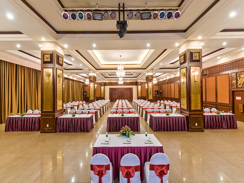 Khách Sạn Mường Thanh Holiday Huế