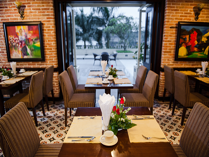 Khách Sạn Mường Thanh Holiday Huế