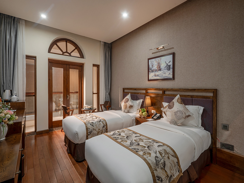 Legend hotel