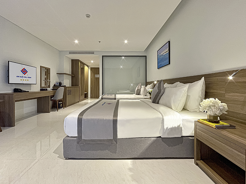 Long Thuận Hotel & Resort