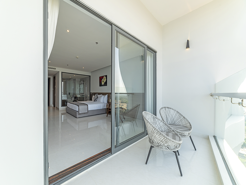 Long Thuận Hotel & Resort