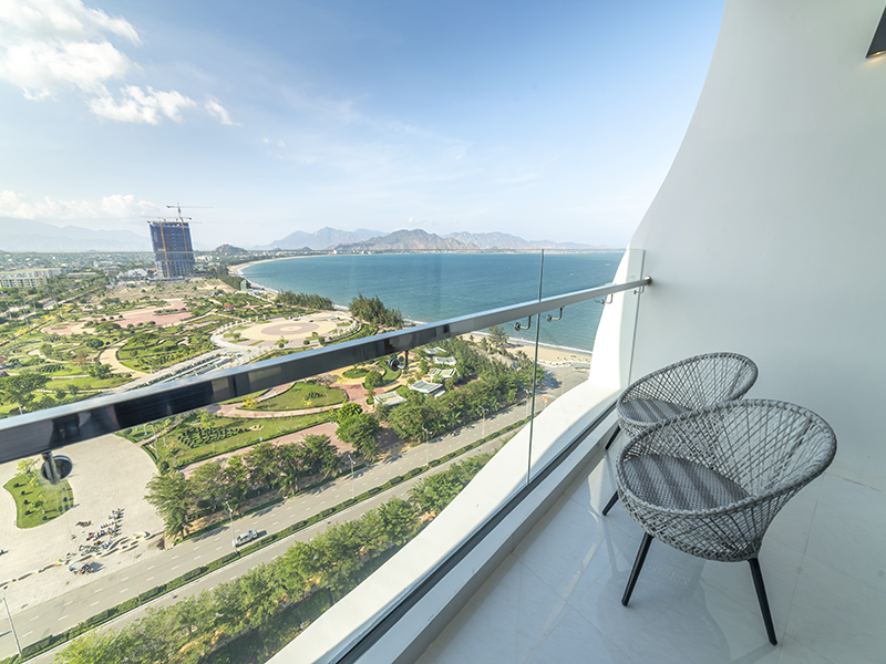 Long Thuận Hotel & Resort