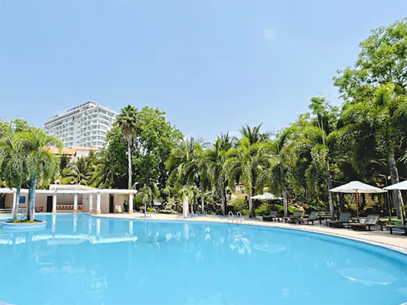 Long Thuận Hotel & Resort