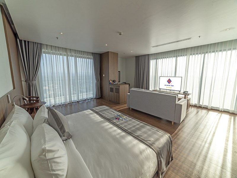 Long Thuận Hotel & Resort