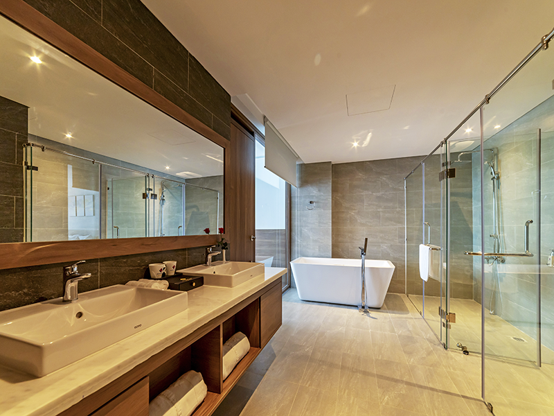 Long Thuận Hotel & Resort