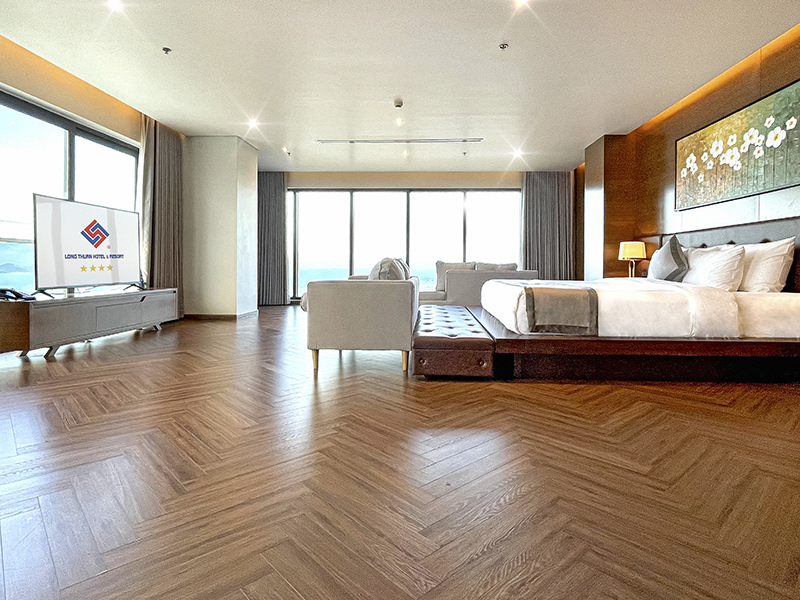 Long Thuận Hotel & Resort