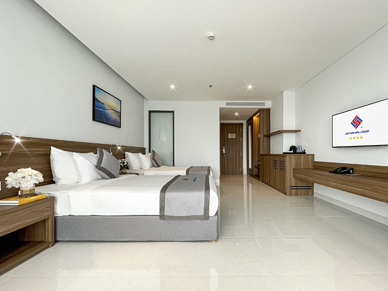 Long Thuận Hotel & Resort