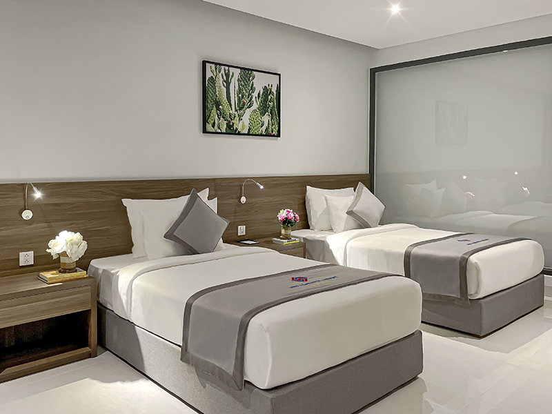 Long Thuận Hotel & Resort