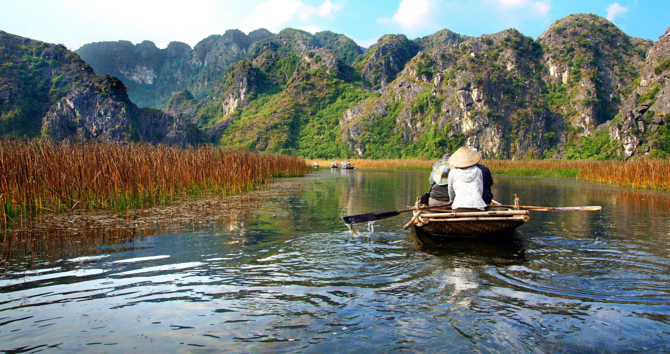 Khám phá hệ sinh thái và cuộc sống vùng ven của khu bảo tồn