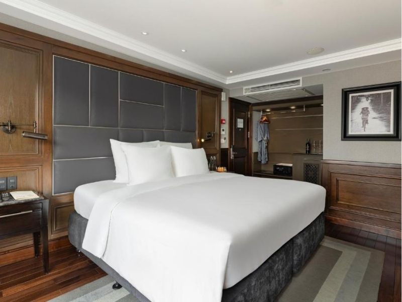 Captain's View Suite đặc biệt phù hợp cho những du khách mong muốn sự riêng tư tuyệt đối, không gian đẳng cấp.