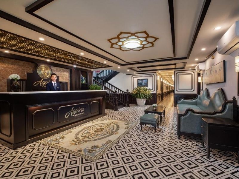 Aspira Cruise mang đến trải nghiệm nghỉ dưỡng trọn vẹn – nơi du khách vừa tận hưởng sự sang trọng, vừa hòa mình vào vẻ đẹp yên bình của Vịnh Lan Hạ.