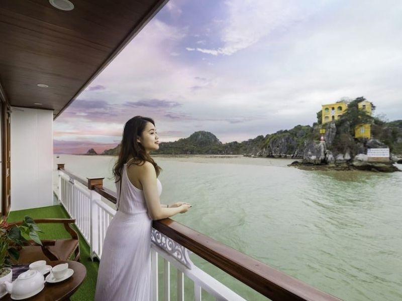 Lalago cung cấp dịch vụ đặt tour du thuyền Calypso uy tín, chi phí hợp lí.