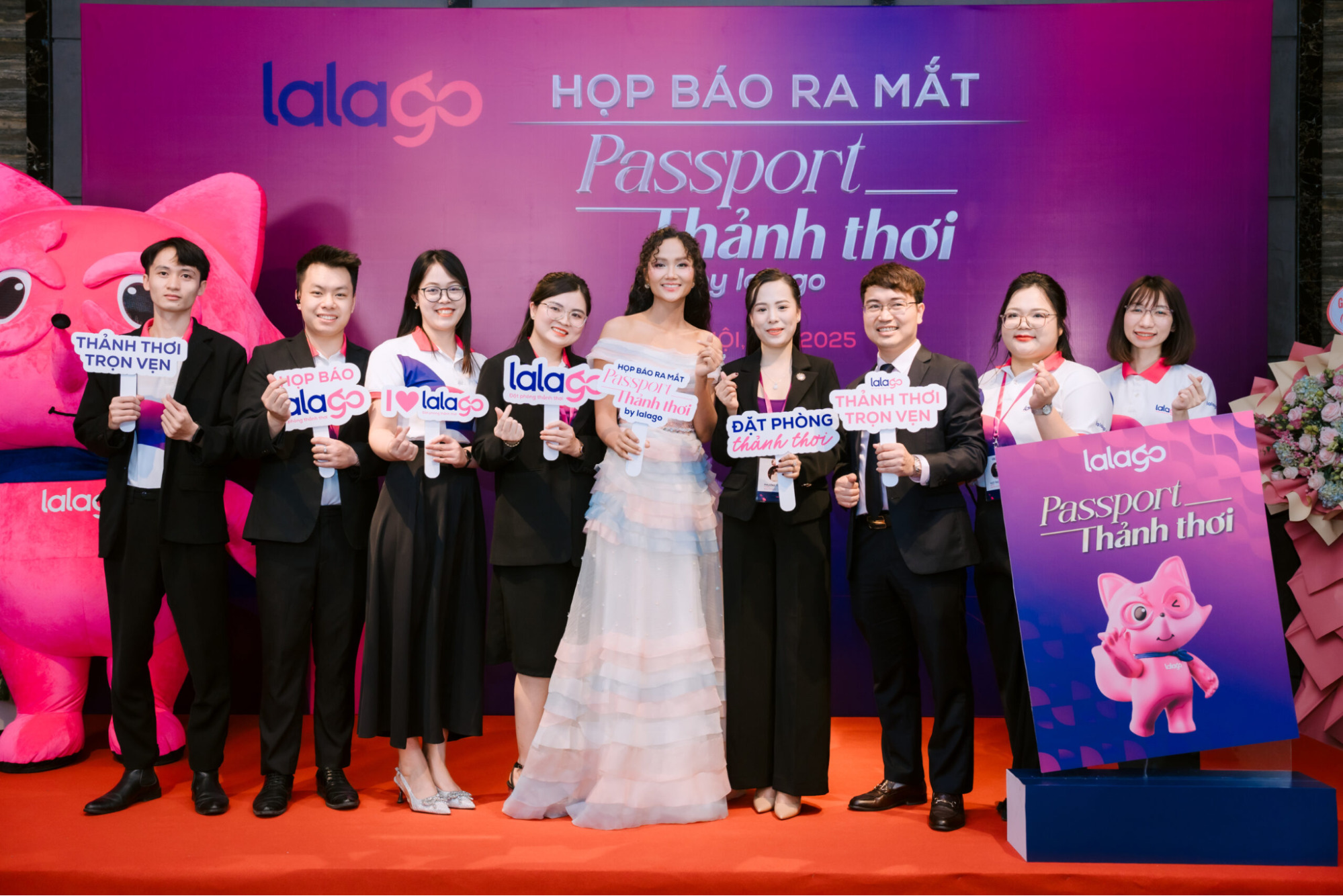 Đội ngũ nhân viên chuyên nghiệp tại Lalago
