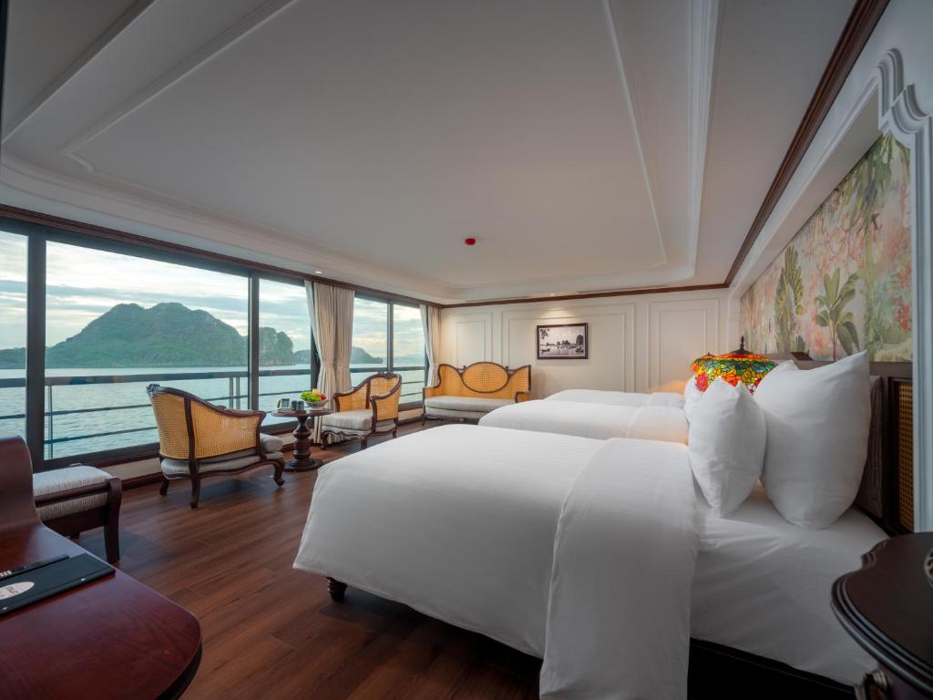Hạng phòng Century trên du thuyền L'Amour