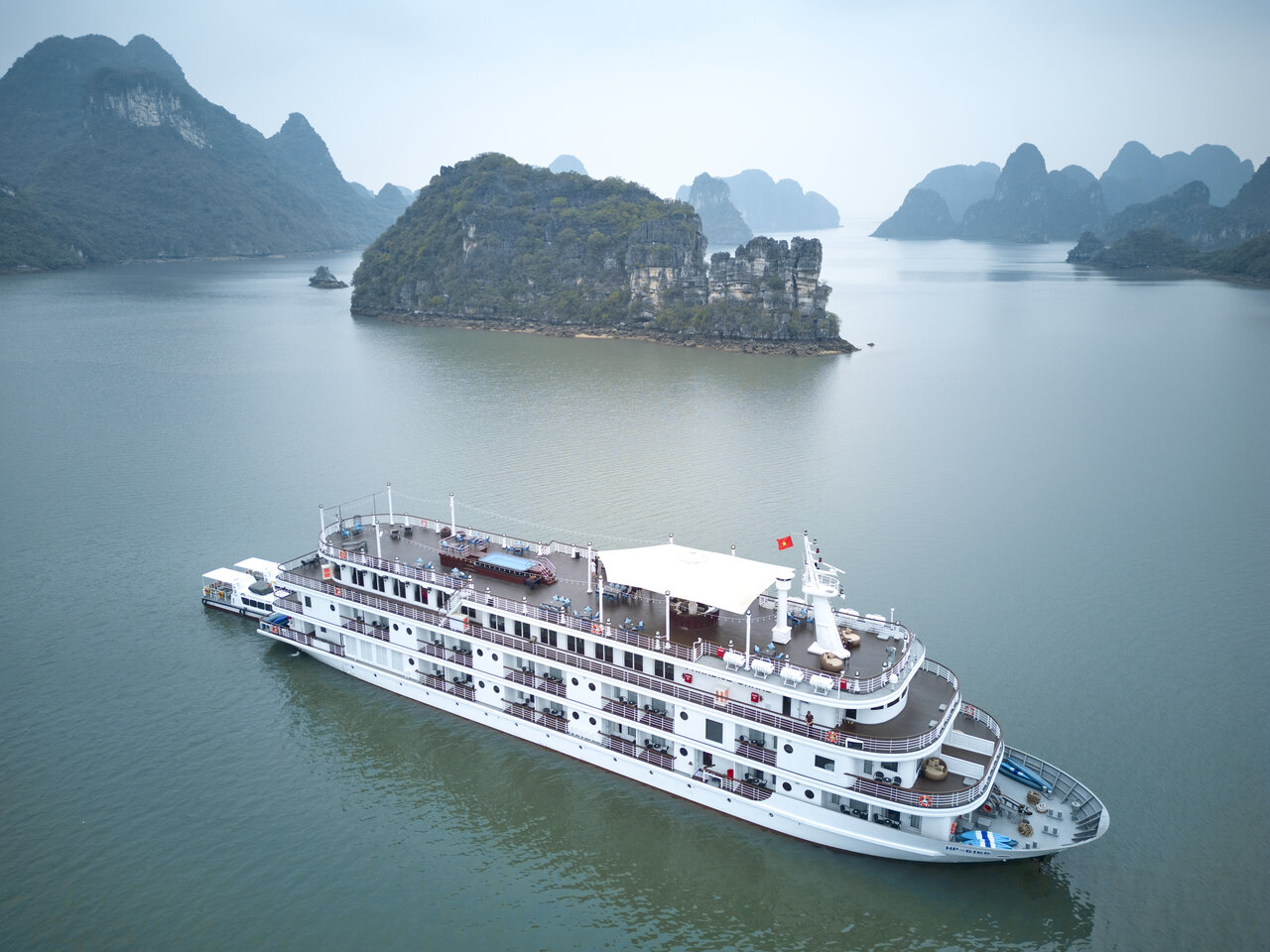 Du thuyền Paradise Grand thiết kế ấn tượng, tiện ích chuẩn 5 sao
