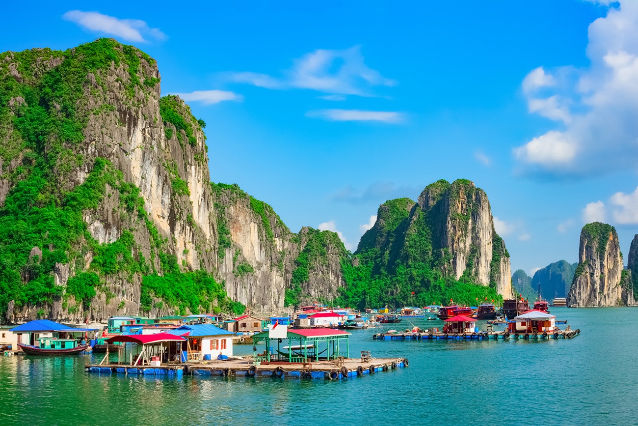 Tour Paradise Peak 3N2Đ nổi bật với lịch trình khám phá làng chài Cửa Vạn