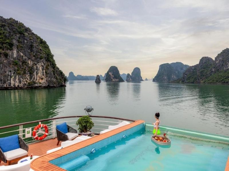 Du thuyền Peony Cruises nhận được nhiều phản hồi tích cực từ du khách trong nước và quốc tế