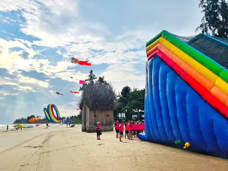 Hola Beach – Beach Club & Eco Glamping Resort