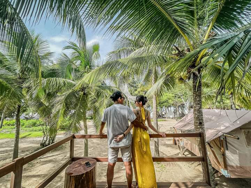 Hola Beach – Beach Club & Eco Glamping Resort