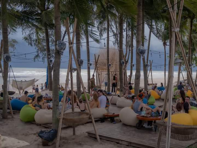 Hola Beach – Beach Club & Eco Glamping Resort