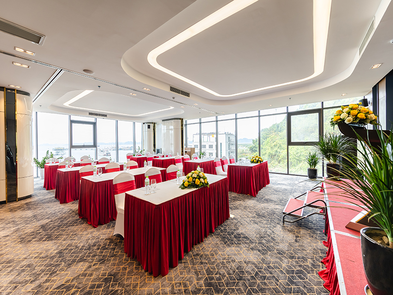 Khách Sạn Mường Thanh Grand Bãi Cháy