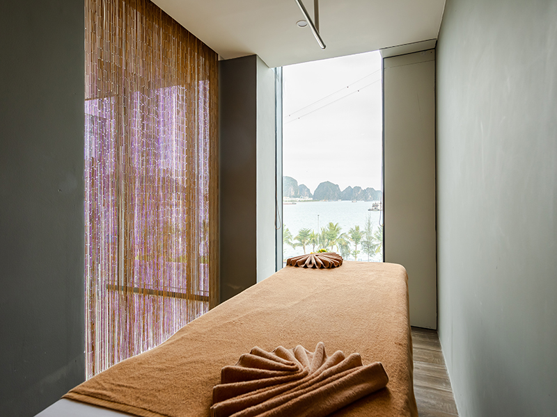 Khách Sạn Mường Thanh Grand Bãi Cháy