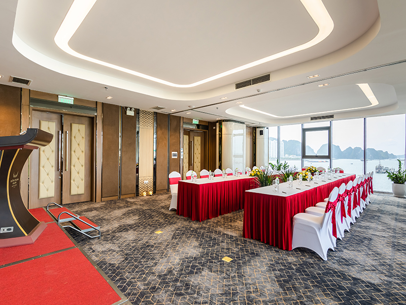 Khách Sạn Mường Thanh Grand Bãi Cháy